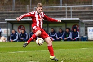 David Lara Karg verpasst die große Chance zur Eintracht-Führung. Foto: Mundt