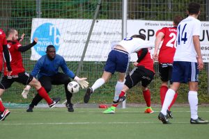 Hendrik Dettmann markierte den zwischenzeitlichen dritten "Dasse"-Treffer. Foto: Heiden